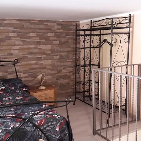 Apartment Sa Domu Antiga *